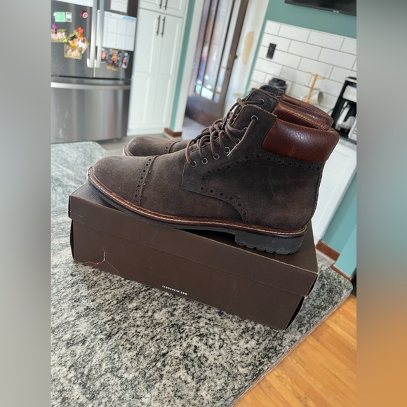 Men’s 1901 Leather Wax Suede Boots - Picture 2 of 7